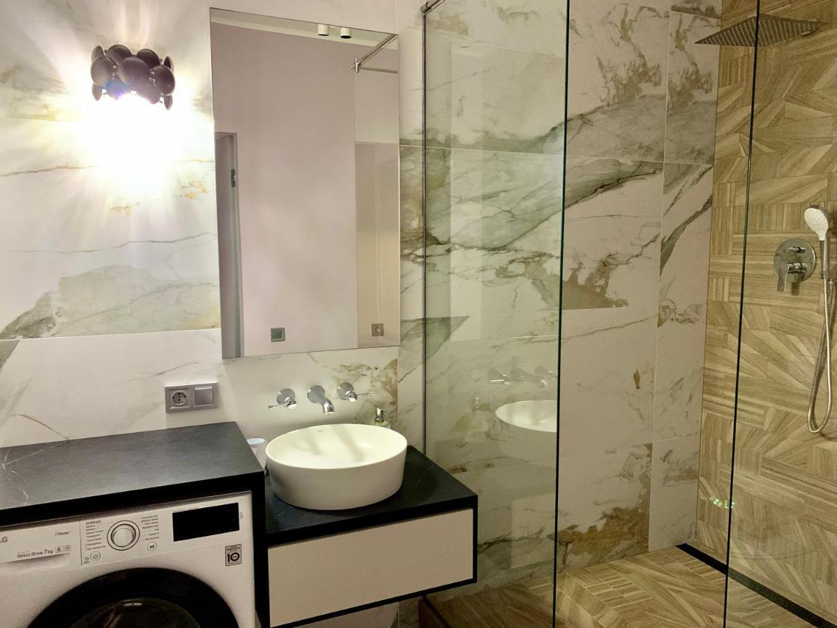 Комфортные Апартаменты Аркадии Odessa Exteriör bild